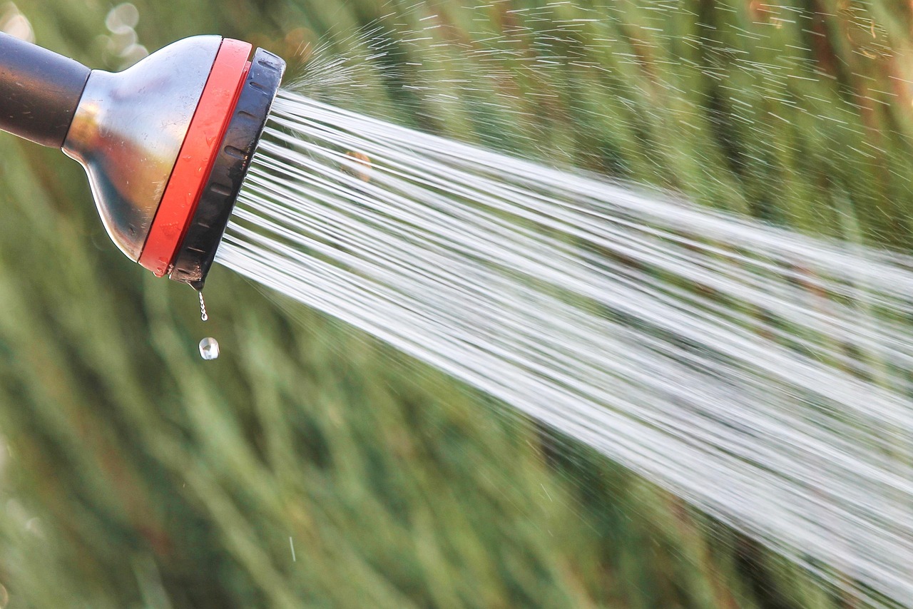Illustratie van geoptimaliseerd waterbeheer bij regenbuien.