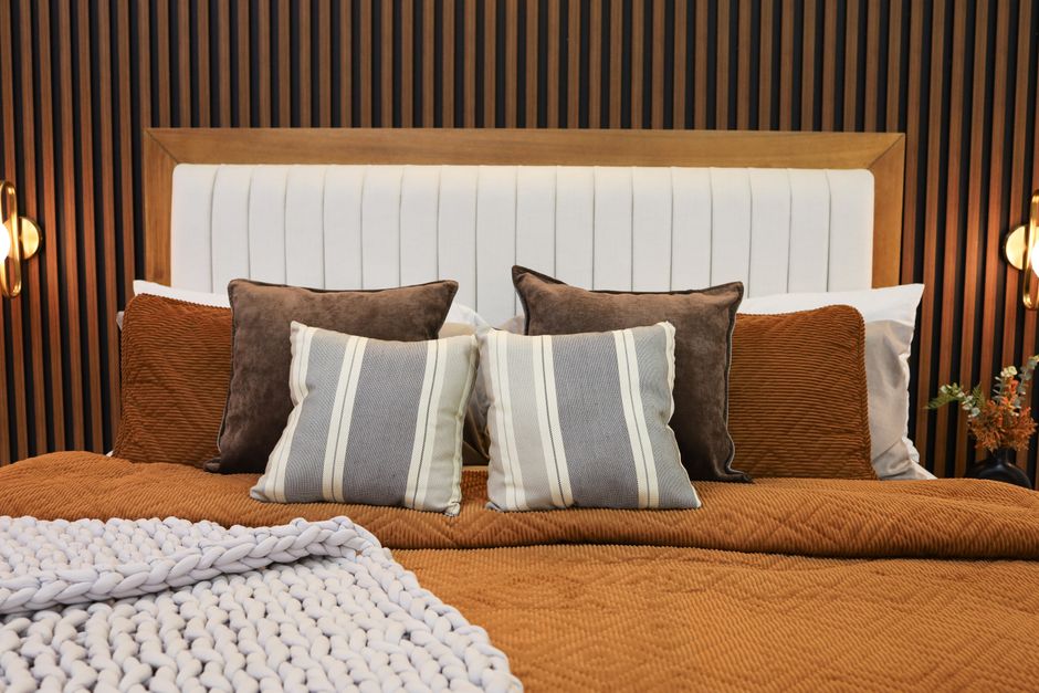 Warme herfsttint in gezellige woonkamer Warme herfsttint in gezellige woonkamer